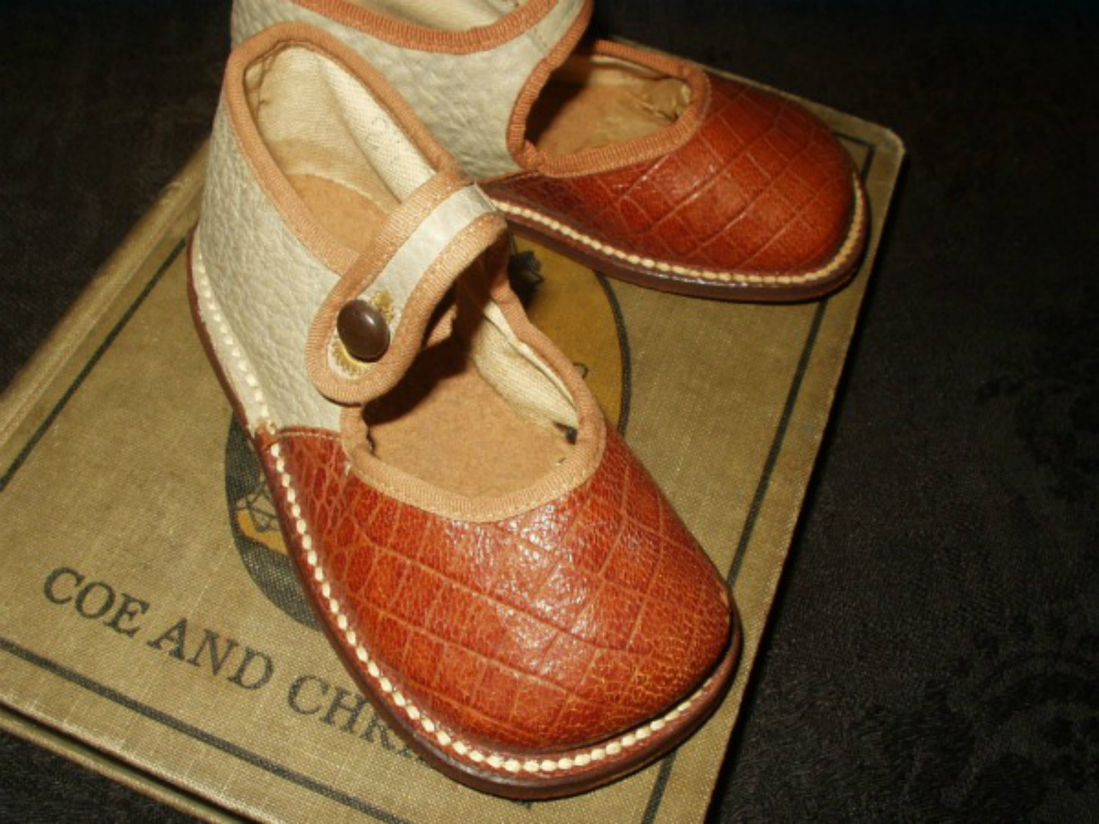antique childrens shoes